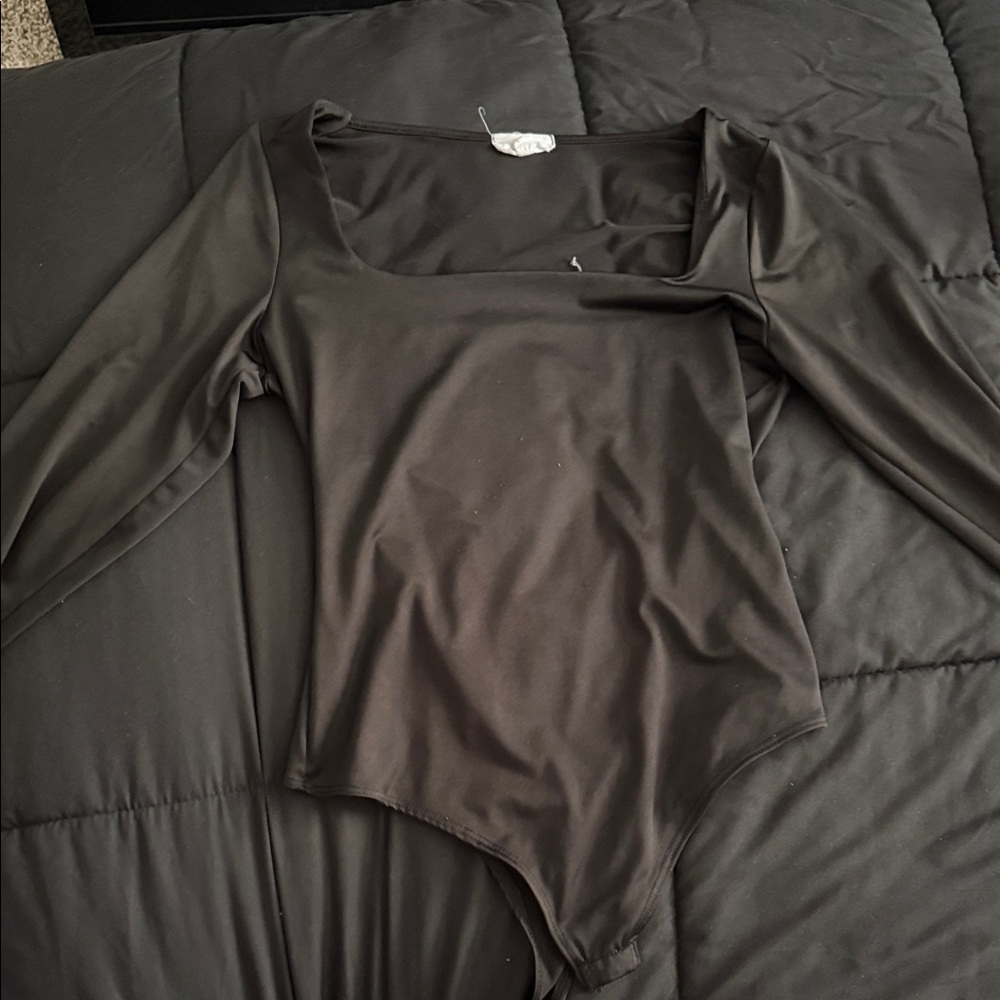 Women's Black Square-Neck Long-Sleeve Bodysuit